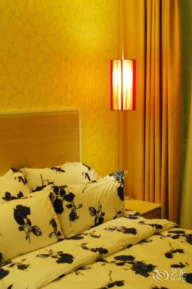Super 8 Wenzhou Xingrong Hotel Exterior photo